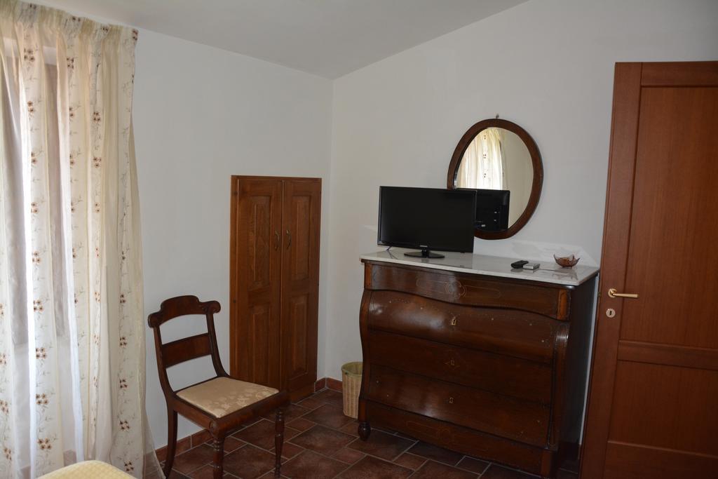 B&B La Casa Rossa Paola Quarto foto
